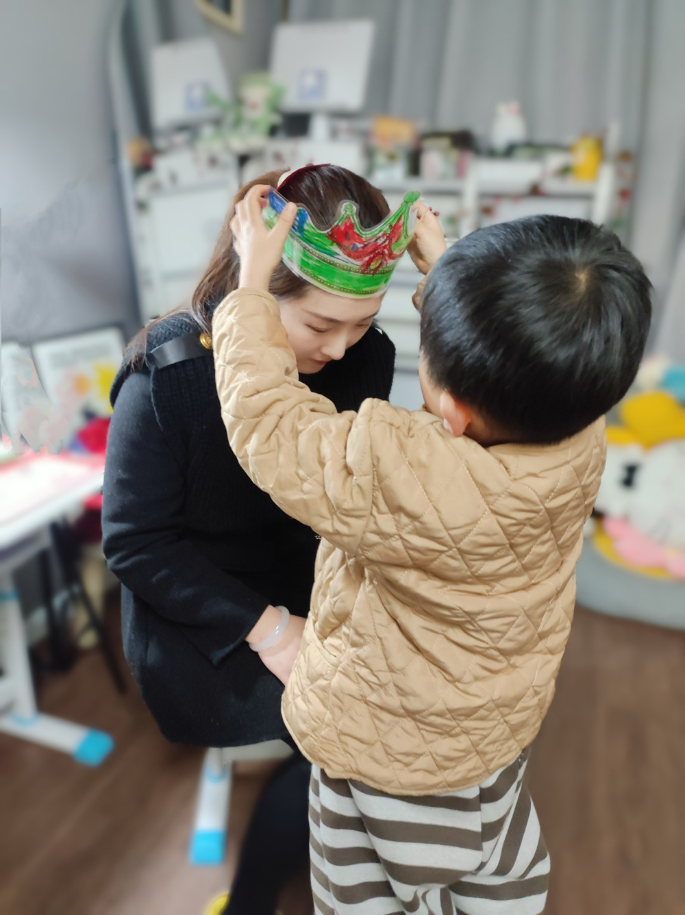 徐星潼给妈妈送礼物🎁