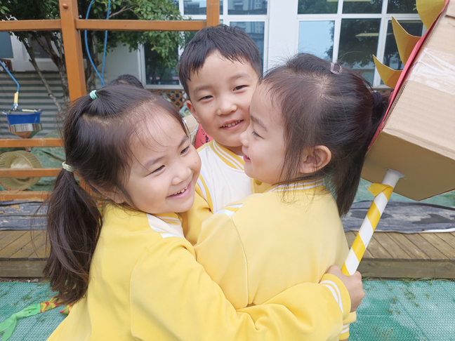 d2c4cc17344fbff6b2a320fc26e825ce_750